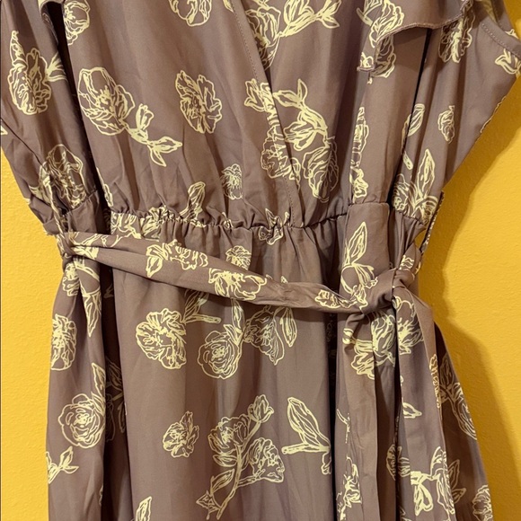 BloomChic Lavender Floral Midi Dress - Picture 2 of 7